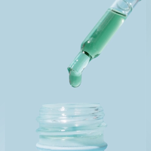 NEW Open Box  . . .  TWO-pack Blume Meltdown Oil for Acne-Prone Skin  |  0.5 oz - Picture 2 of 4